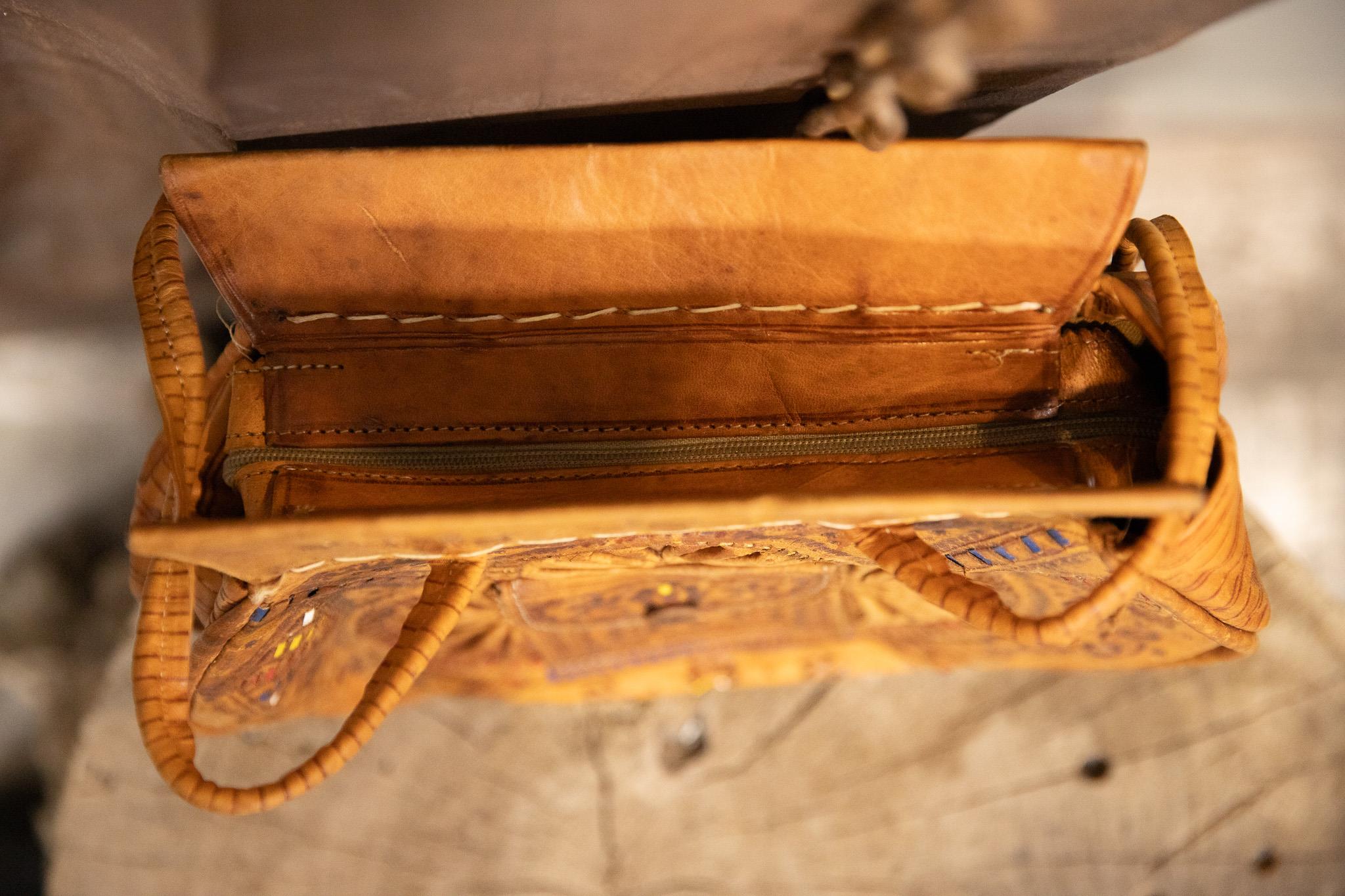 El İşçiliği Etnik Deri Çanta