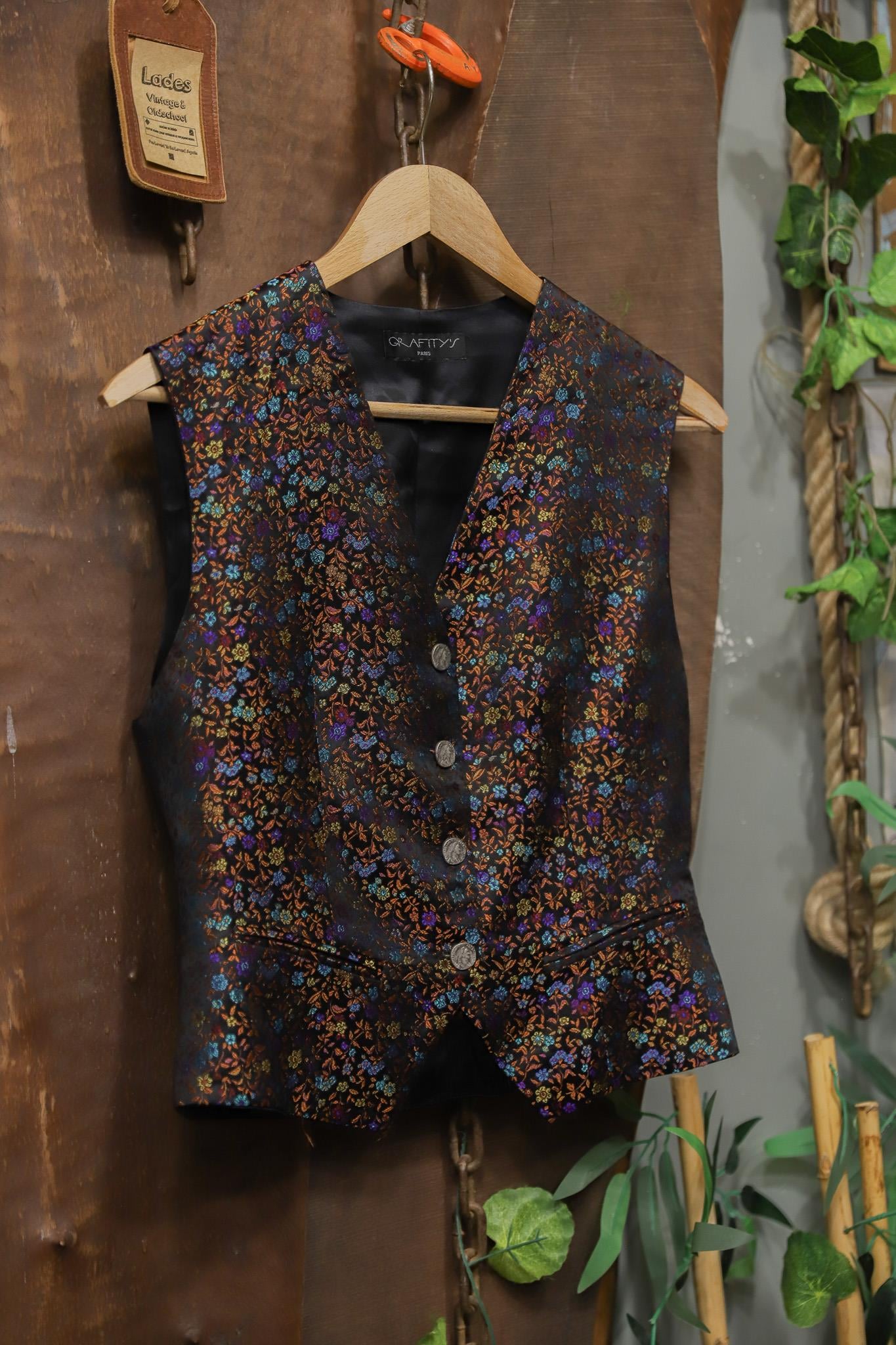 Paris 90s Maximalist Yelek