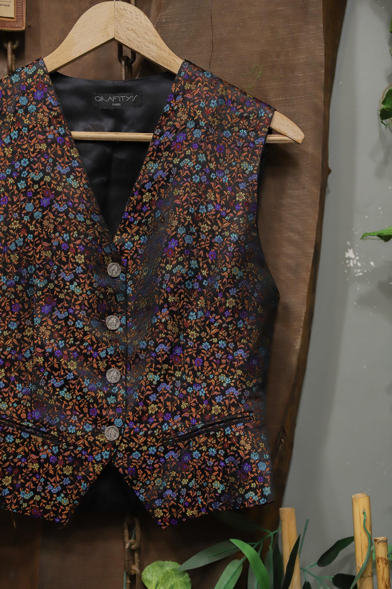 Paris 90s Maximalist Yelek