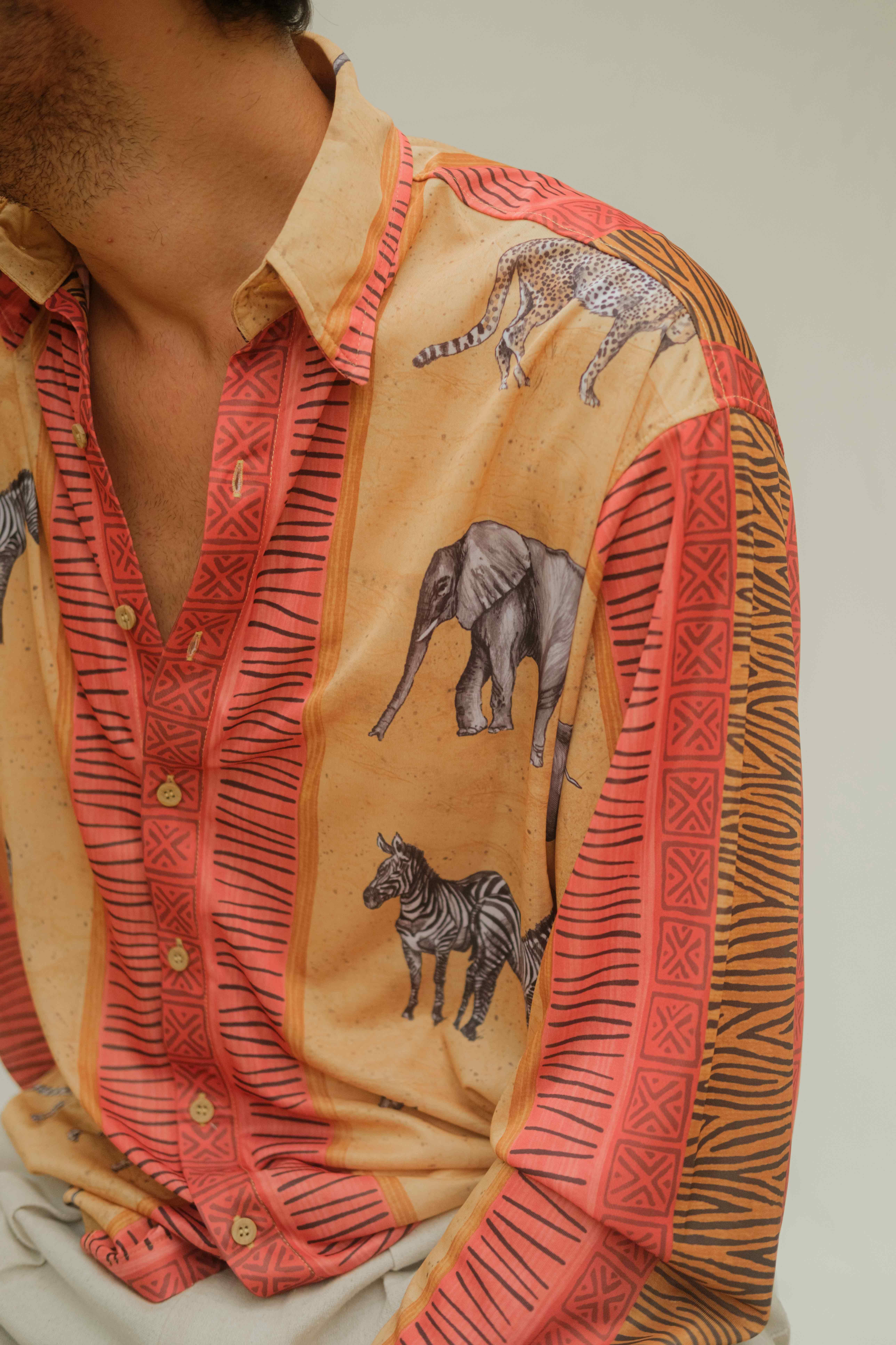 RETRO UNİSEX KOLEKSİYON GÖMLEK