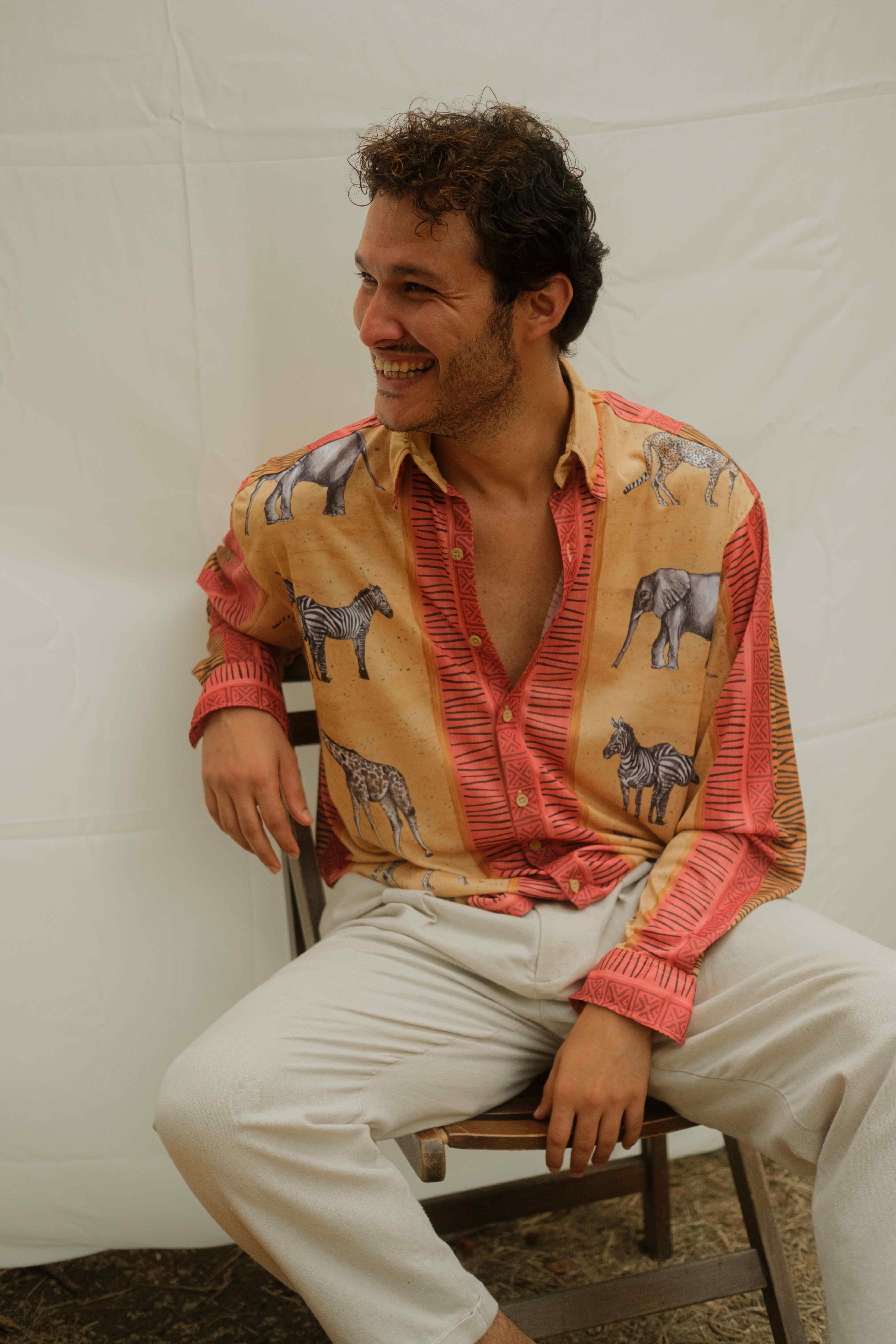 RETRO UNİSEX KOLEKSİYON GÖMLEK