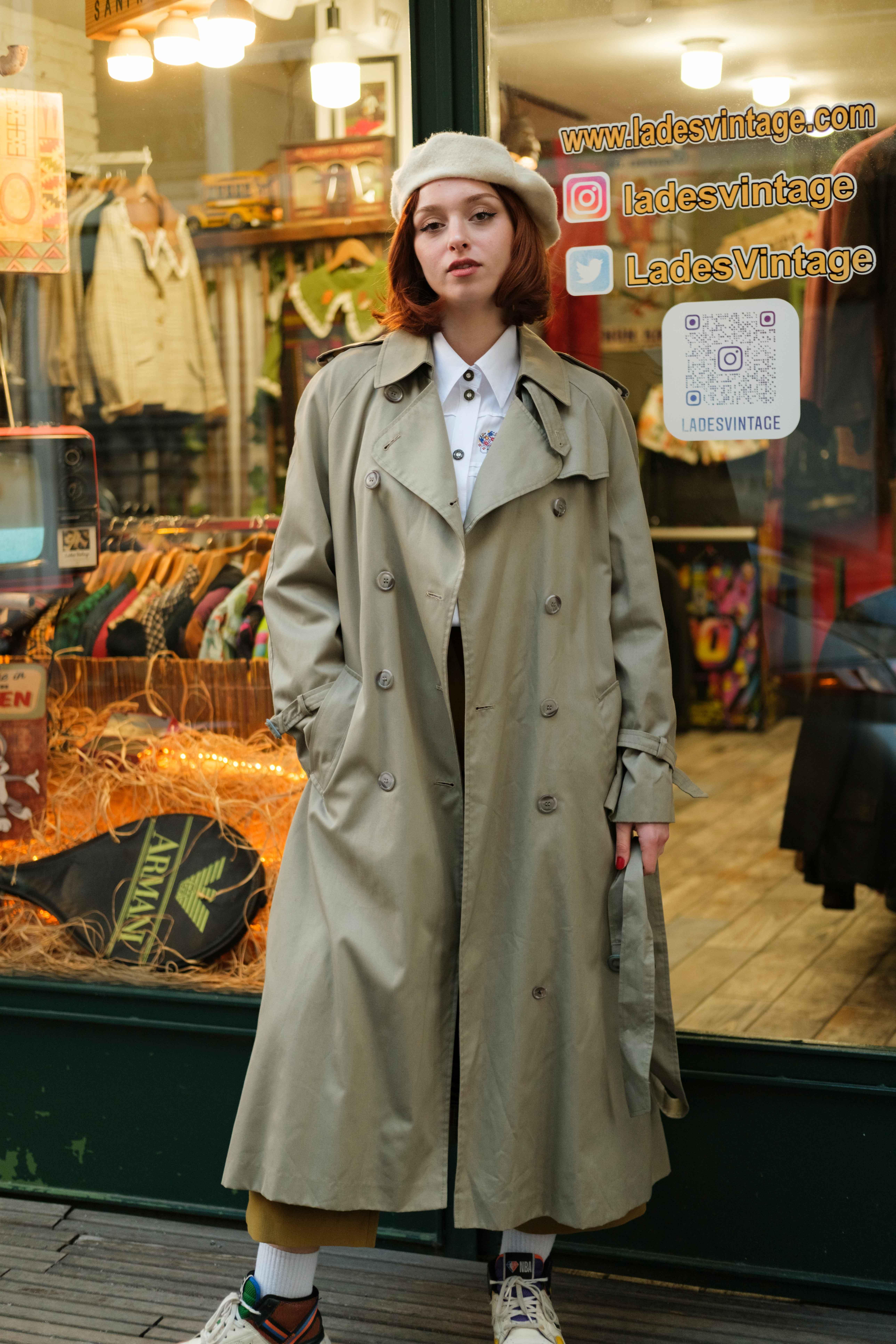 SALAŞ MODEL TRENÇKOT