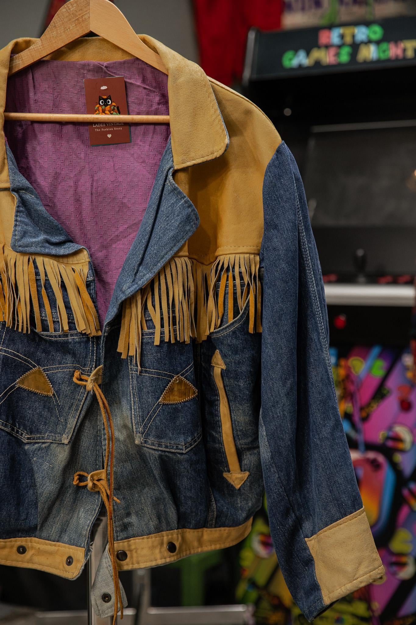 WESTERN MODEL KOT CEKET