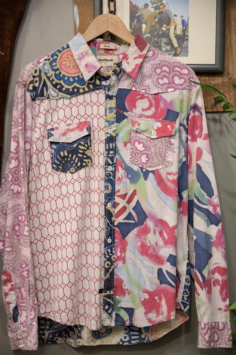 1984 Barcelona Tasarım Gömlek