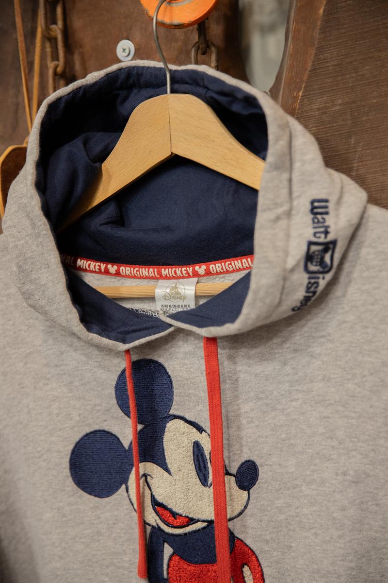 2000s Disney Park Mickey Mouse Sweatshirt
