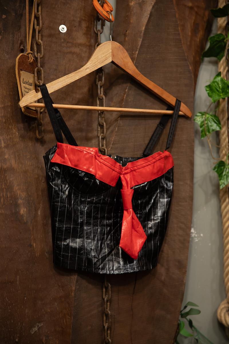 80s-90s Shiny Vinyl Kravatlı Top