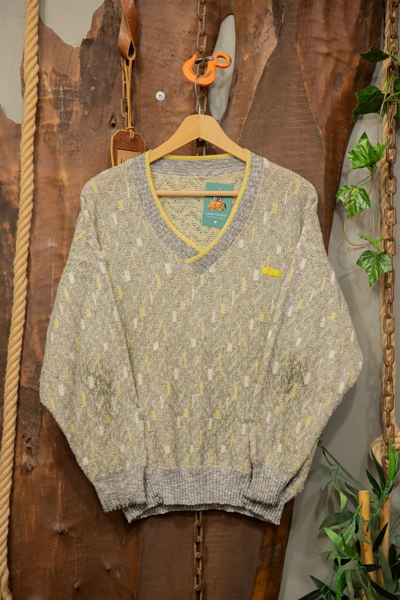 80s Yellow V Yaka Kazak