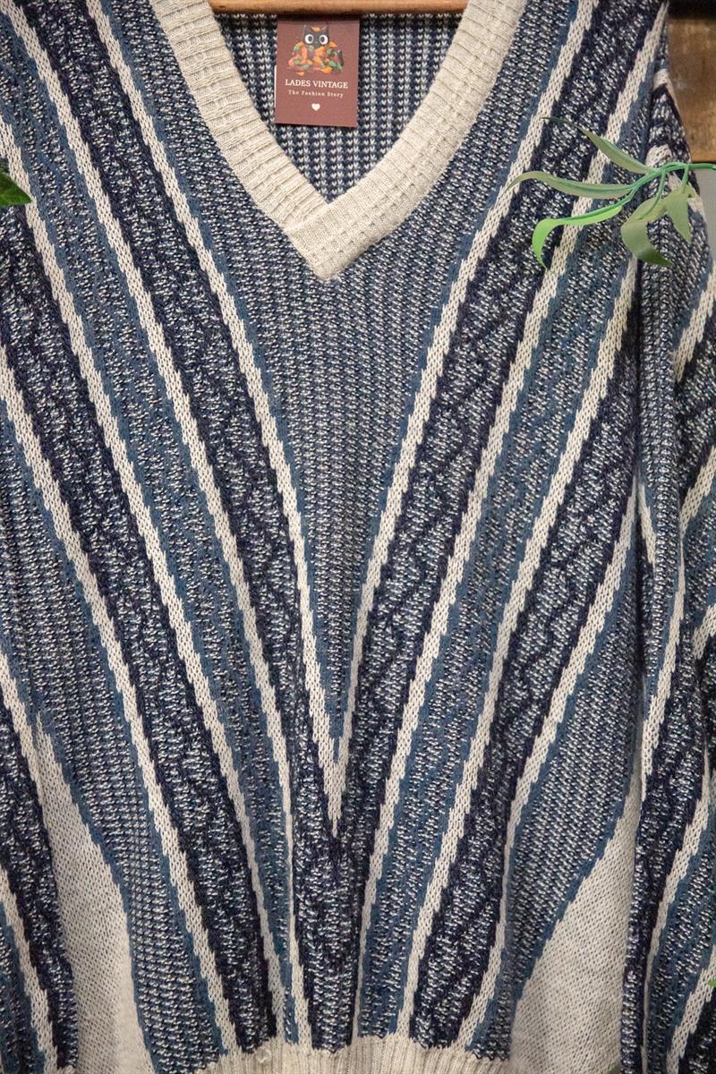 90s Coogi Wool V Yaka Kazak