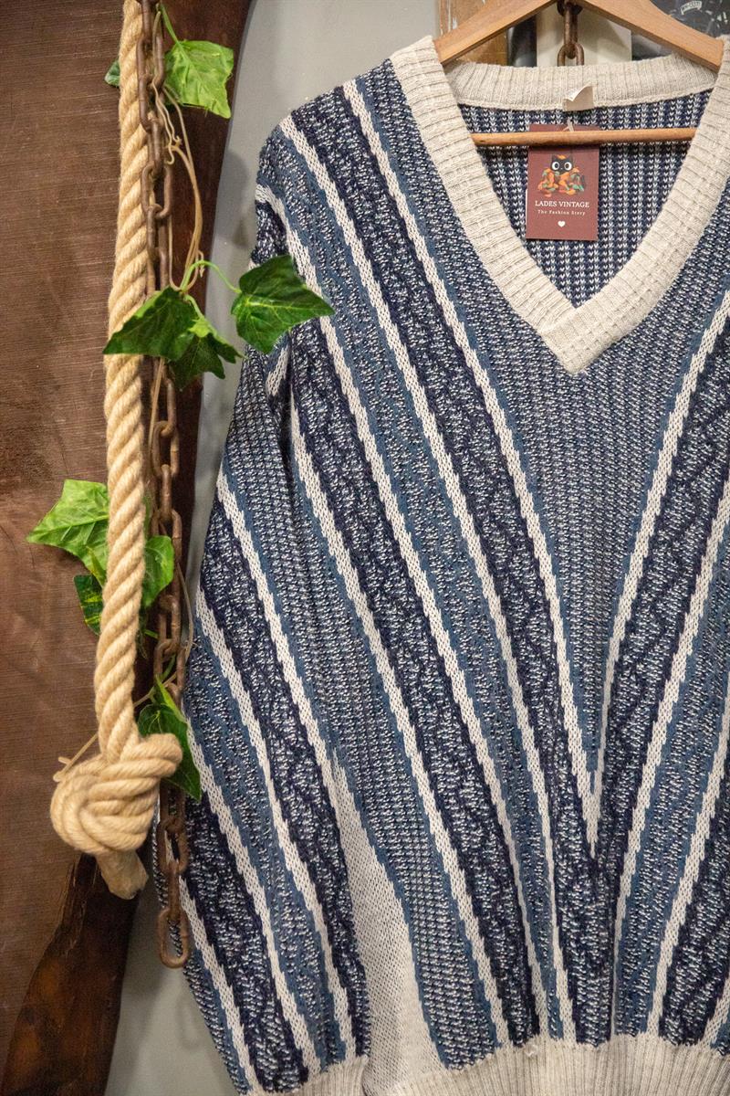 90s Coogi Wool V Yaka Kazak