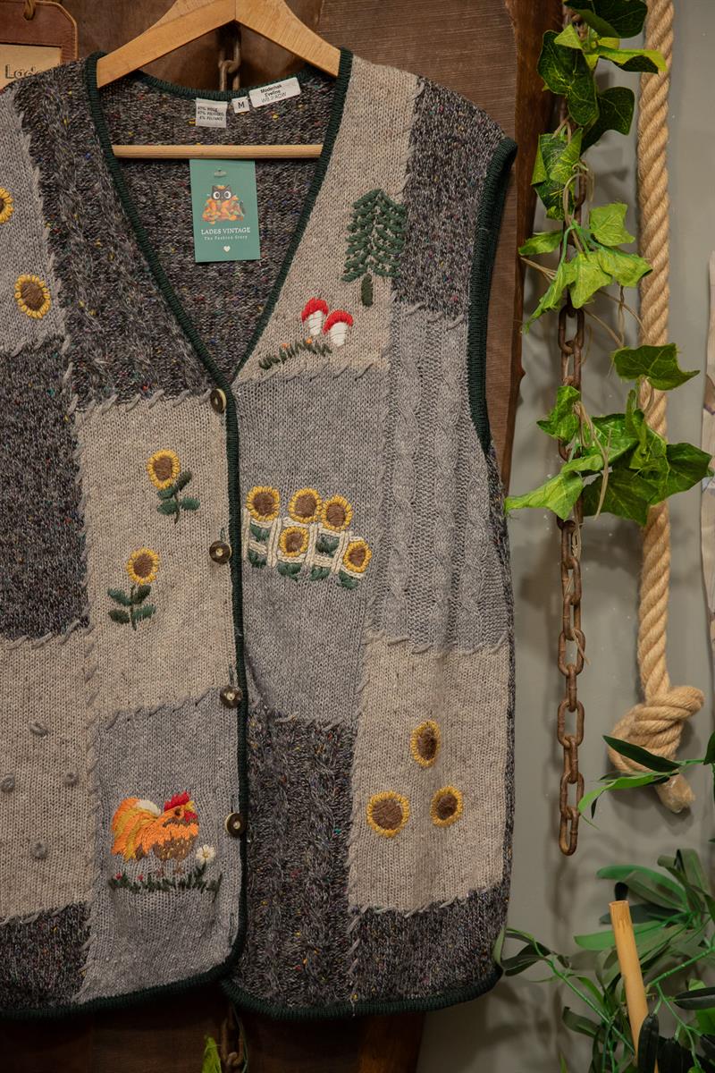 90s El Nakışlı Florak Wool Yelek