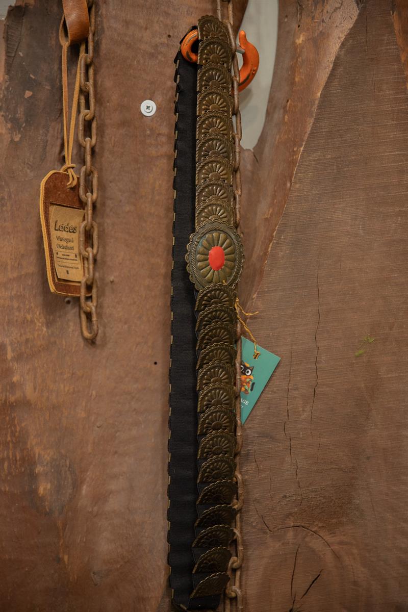 Boho Brass Concho Western Kemer