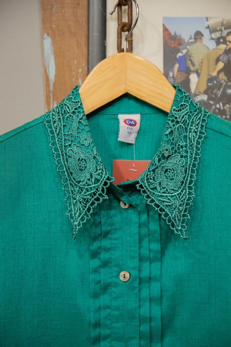 C&A Dantel Yaka Kadın Gömlek