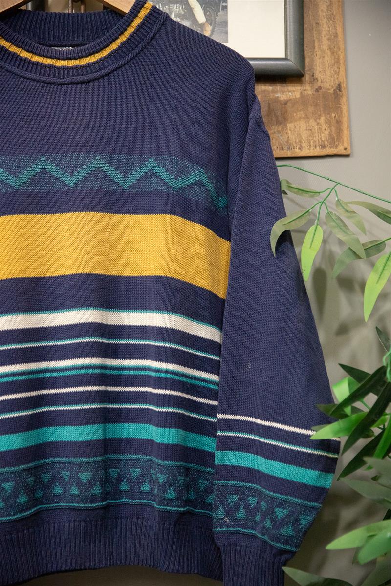 Colorful Kazak-Sweater