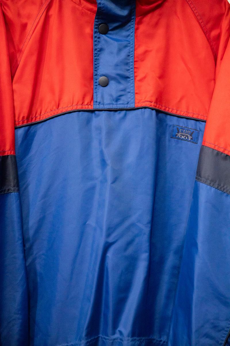 CUP 90s Kapüşonlu Yağmurluk