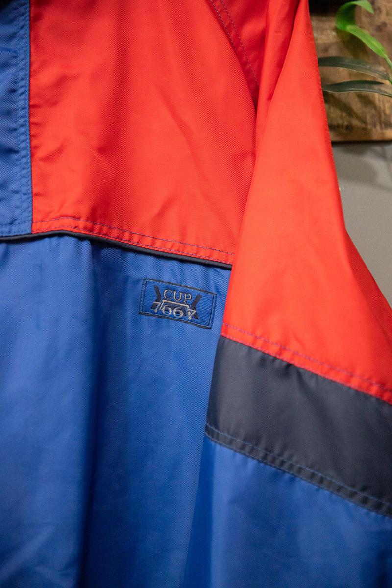 CUP 90s Kapüşonlu Yağmurluk