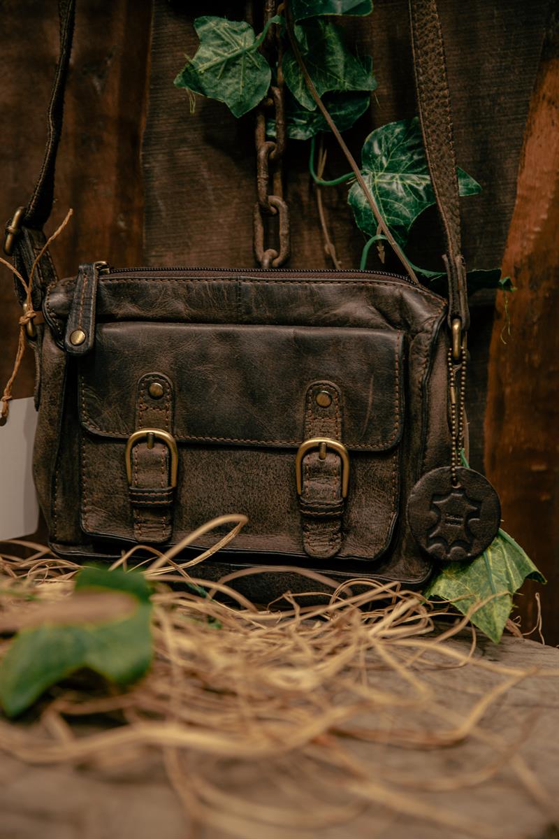 ESKİTME DERİ KOLEKSİYON ÇANTA