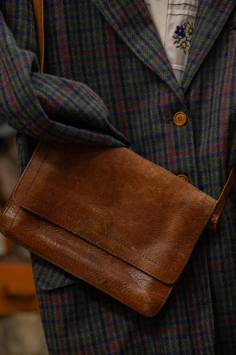 ESKİTME MODEL DERİ ÇANTA 