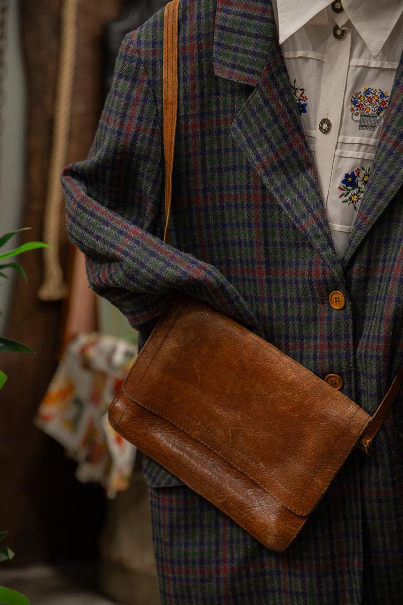 ESKİTME MODEL DERİ ÇANTA 