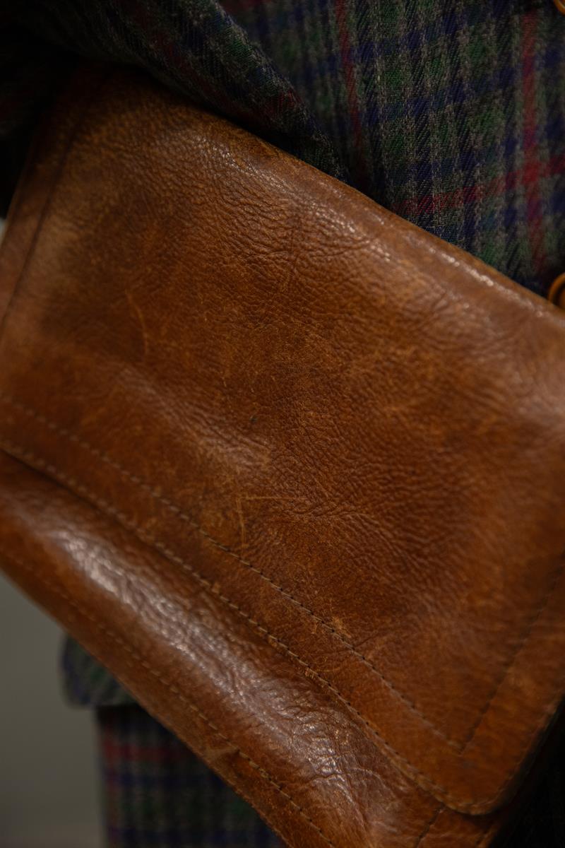 ESKİTME MODEL DERİ ÇANTA 