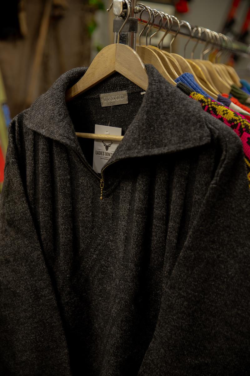 İTALİAN VİNTAGE SOFT MODEL KAZAK