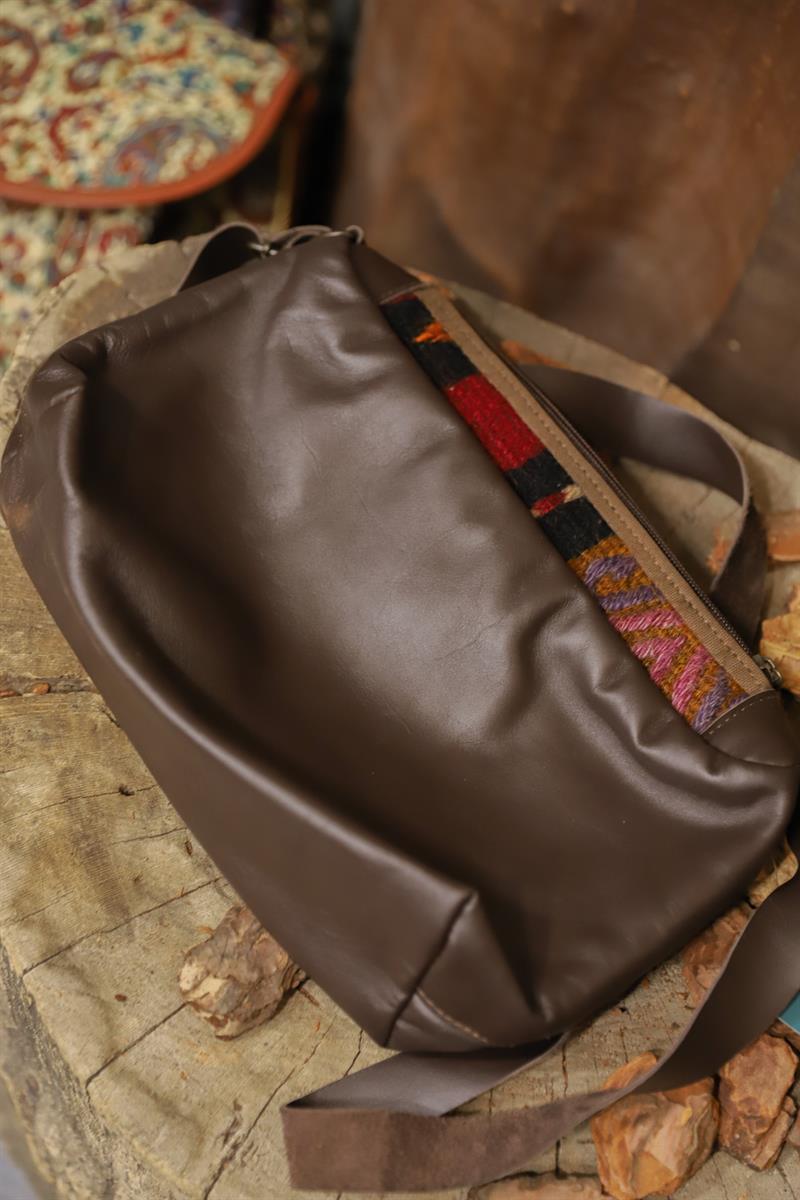 Kilim Desenli Etnik Deri Çanta