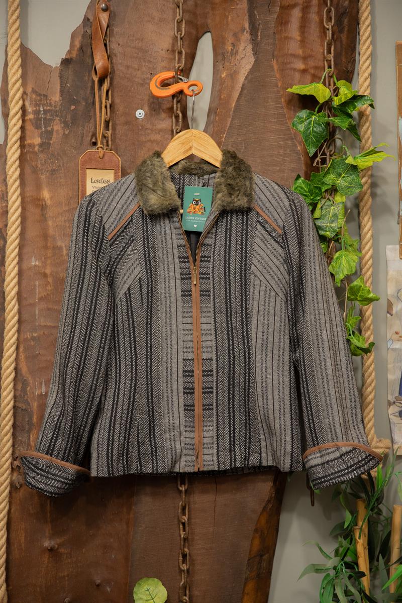 Kürklü Yaka 2000s Kısa Ceket