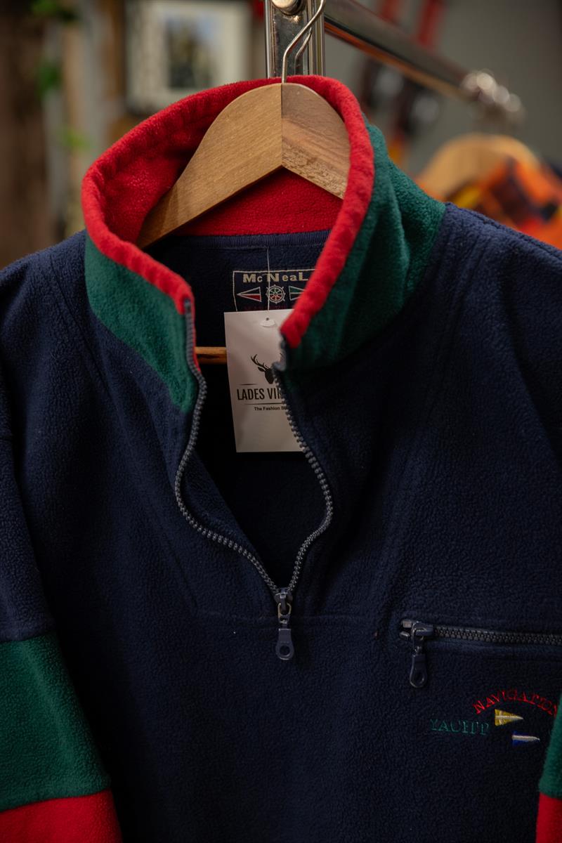 Mc Neal Model Unisex Polar