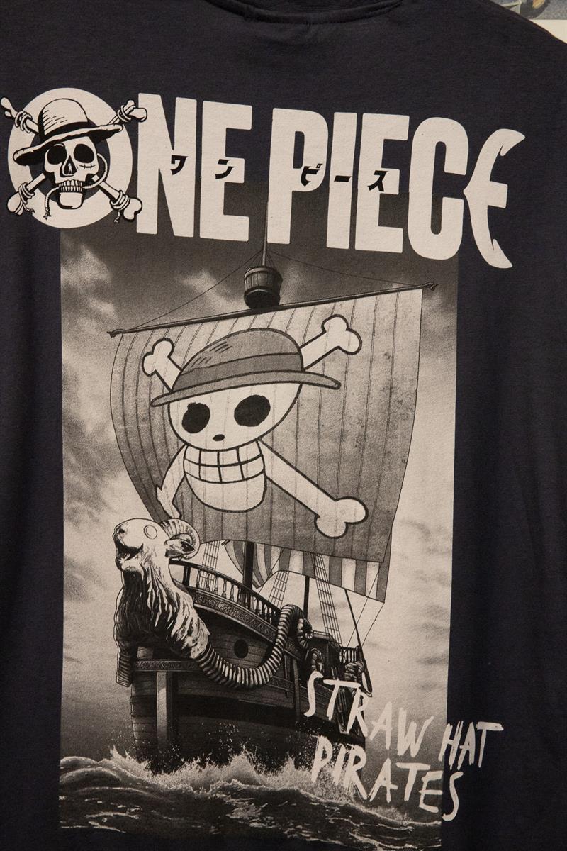 NETFLIX NE PIECE T-Shirt