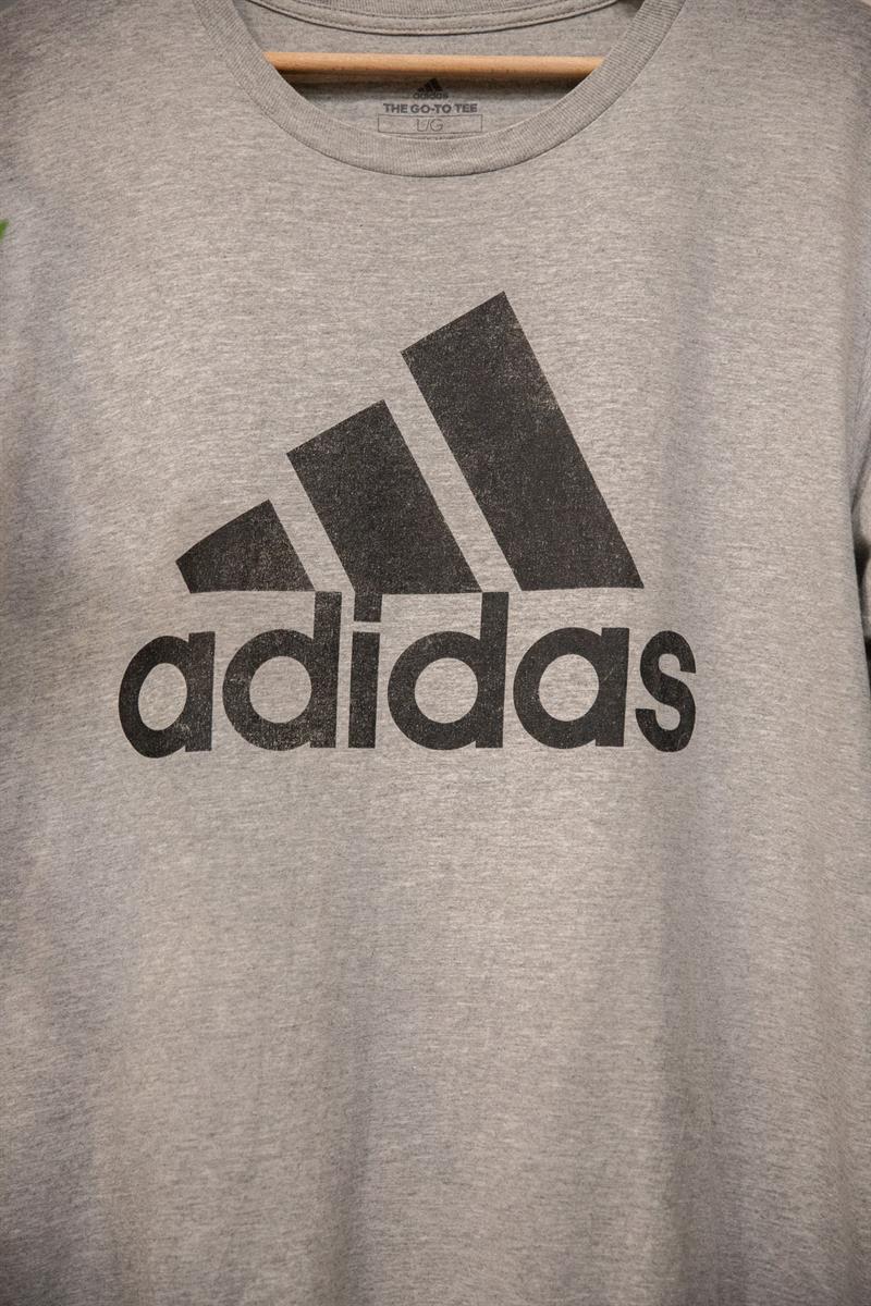 Original ADIDAS 90s T-Shirt
