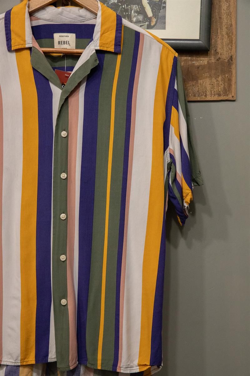 REBEL 2000&s Gömlek