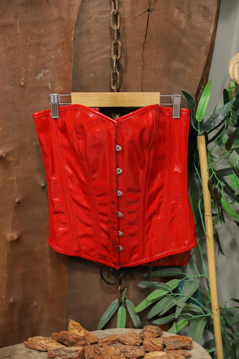 Red Vinyl Parlak Korse