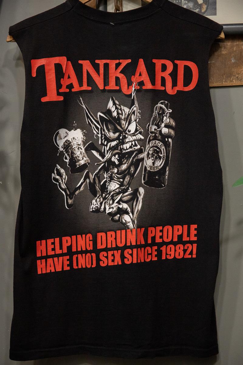 TANKARD 90s T-Shirt