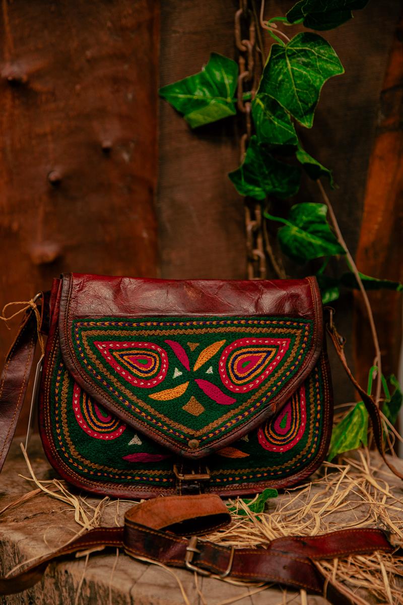 VİNTAGE 80LER ETNİK ÇANTA 