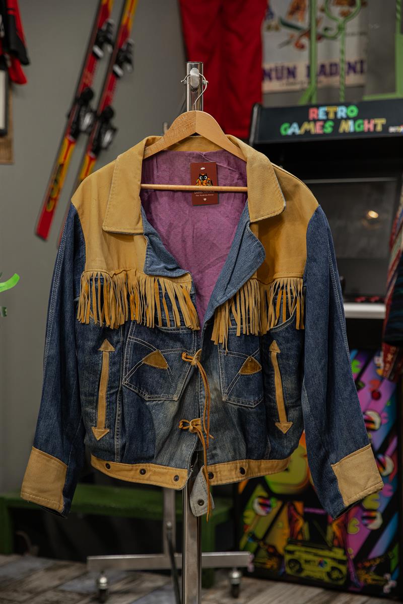 WESTERN MODEL KOT CEKET
