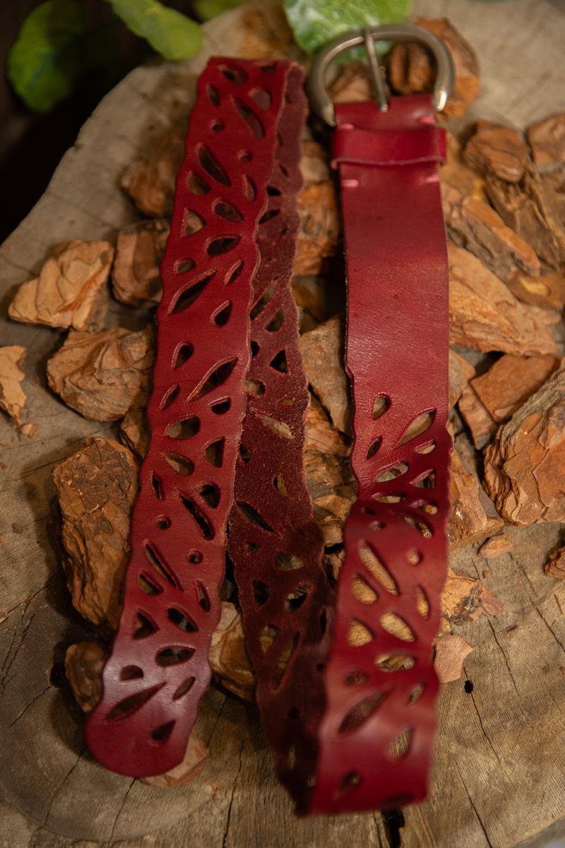 Wine Red Yaprak Delikli Deri Kemer