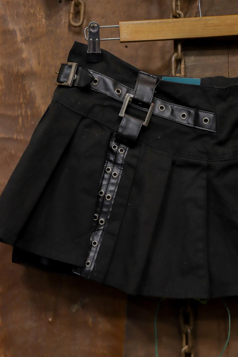 Y2K Black Pleated Etek