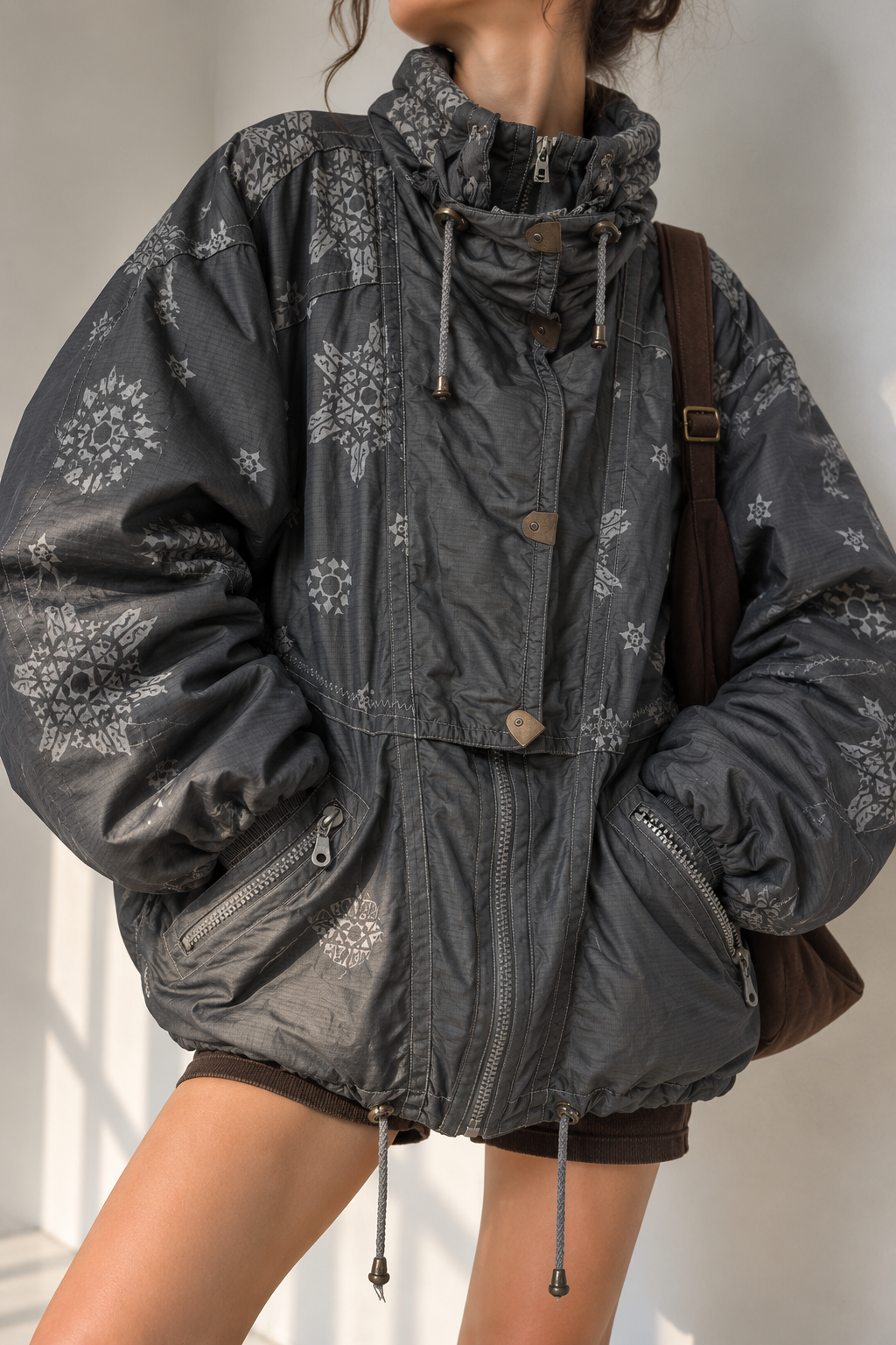 80s/90s 'Winter Melody' Kayak/Ski Mont