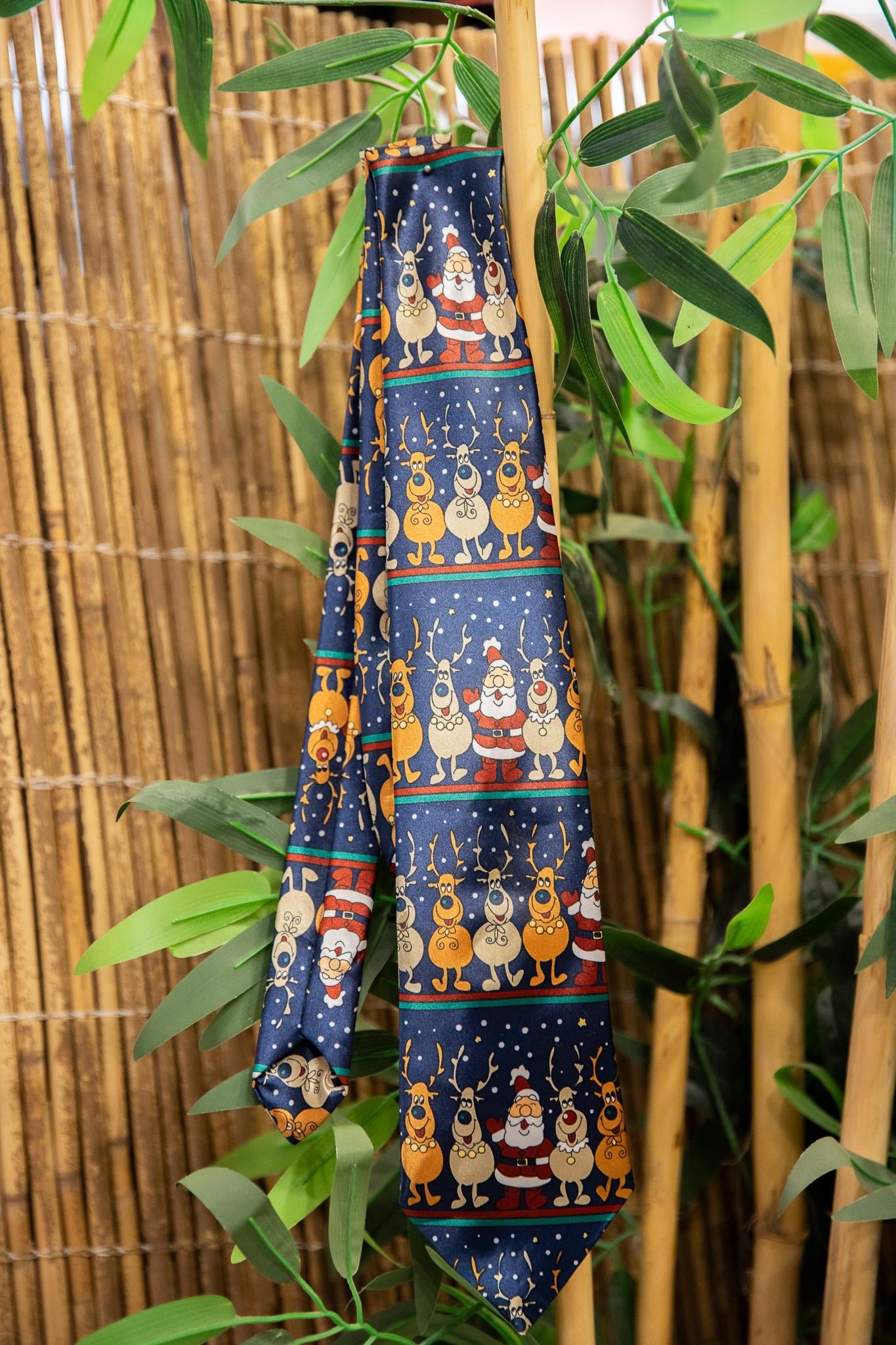 90's Dancing Christmast Tie