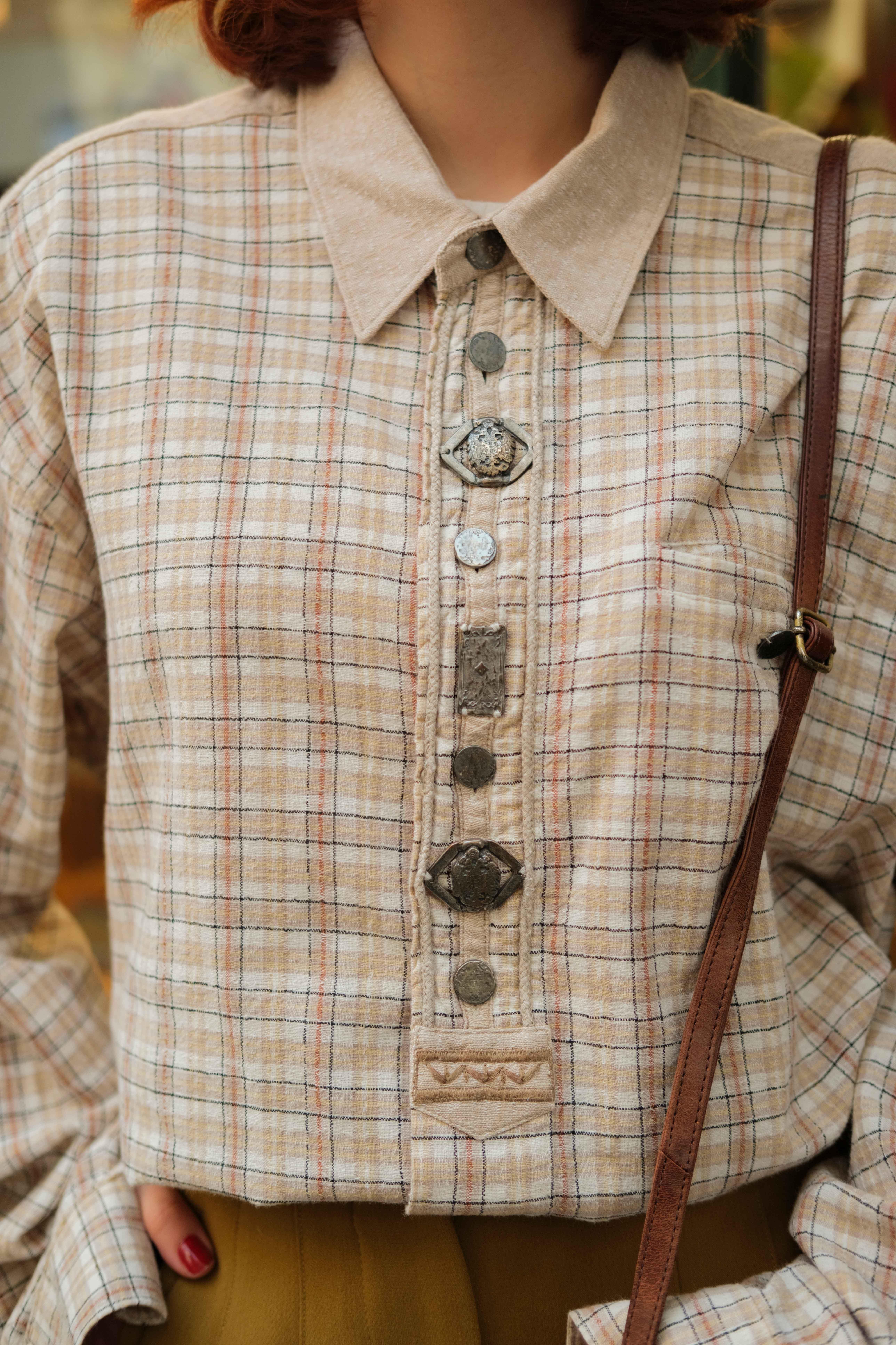 BAVYERA MODEL İŞLEMELİ GÖMLEK