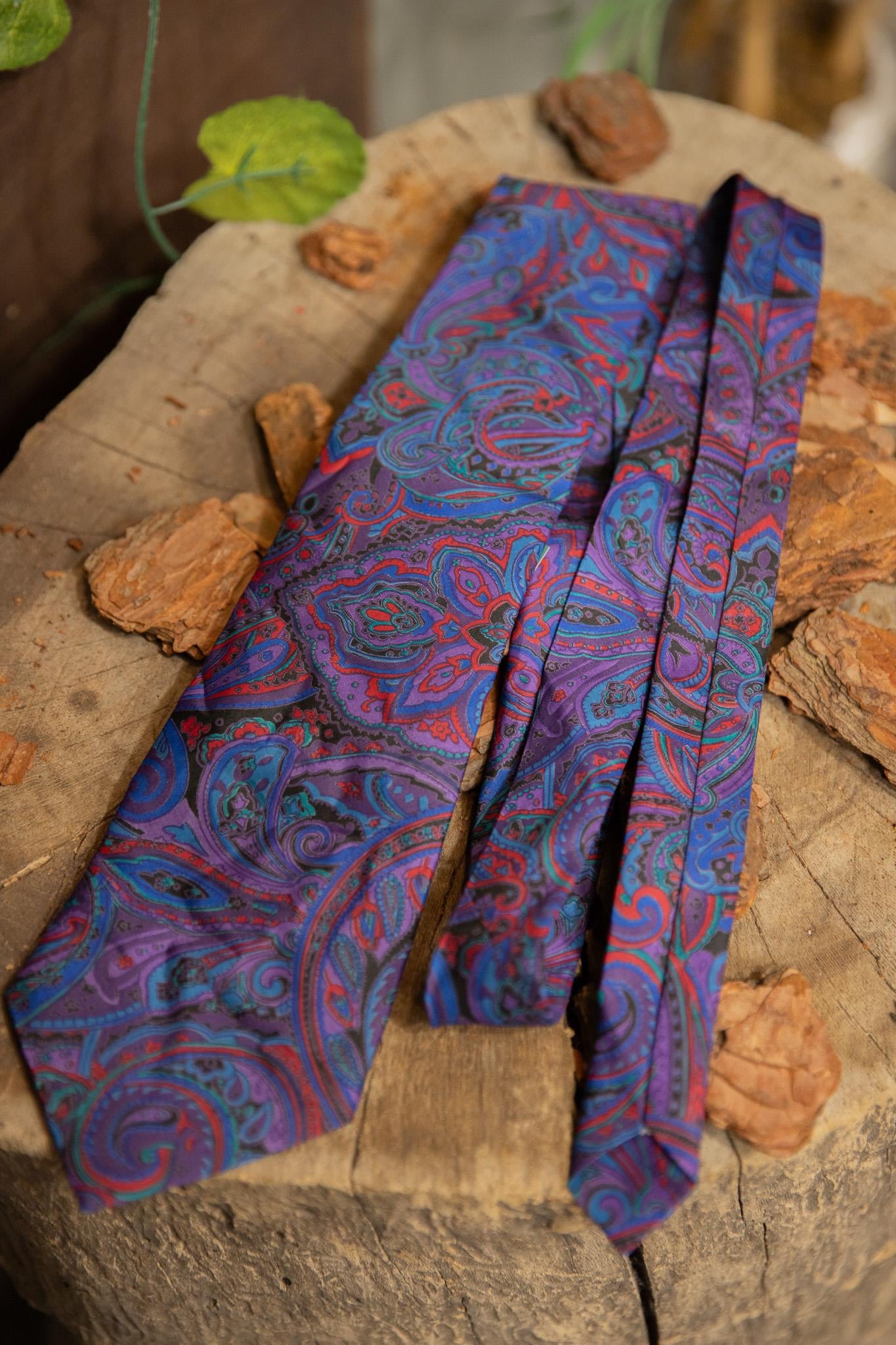 Purple Artistic PaisleySilk Kravat
