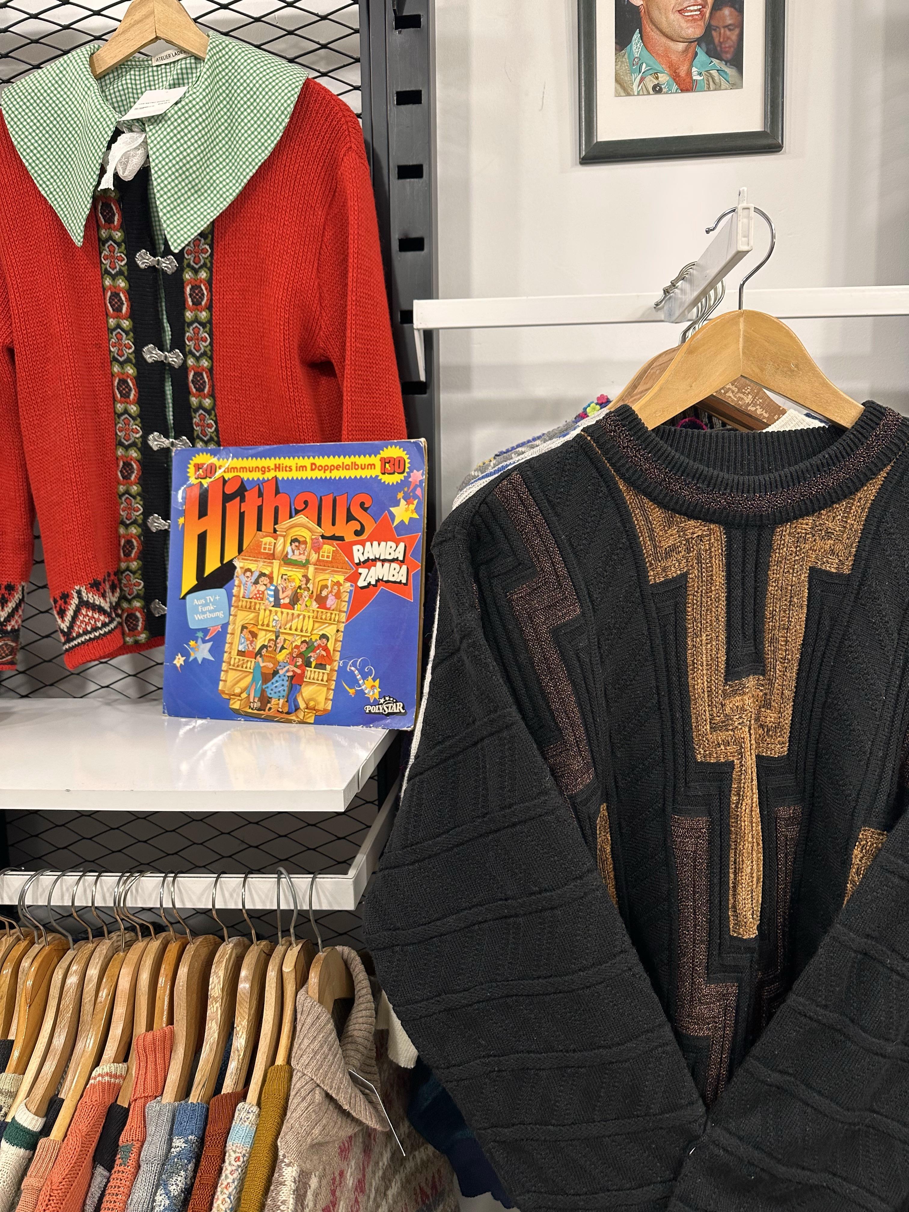 Vintage 90's Italian Unisex Kazak