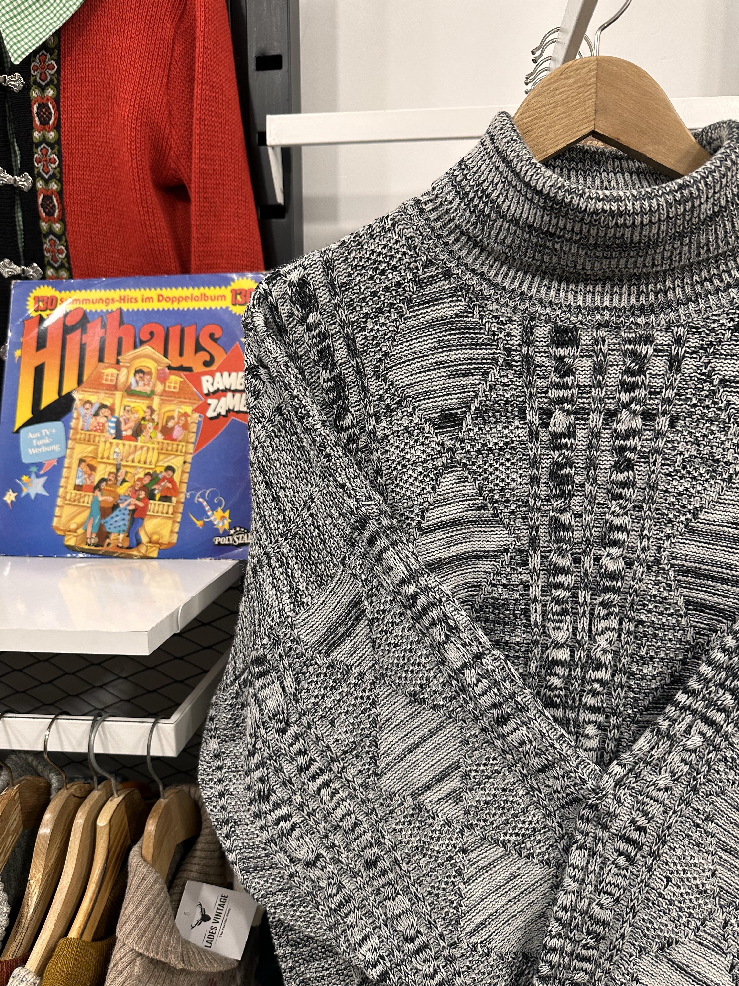 Vintage Canadian Unisex Kazak