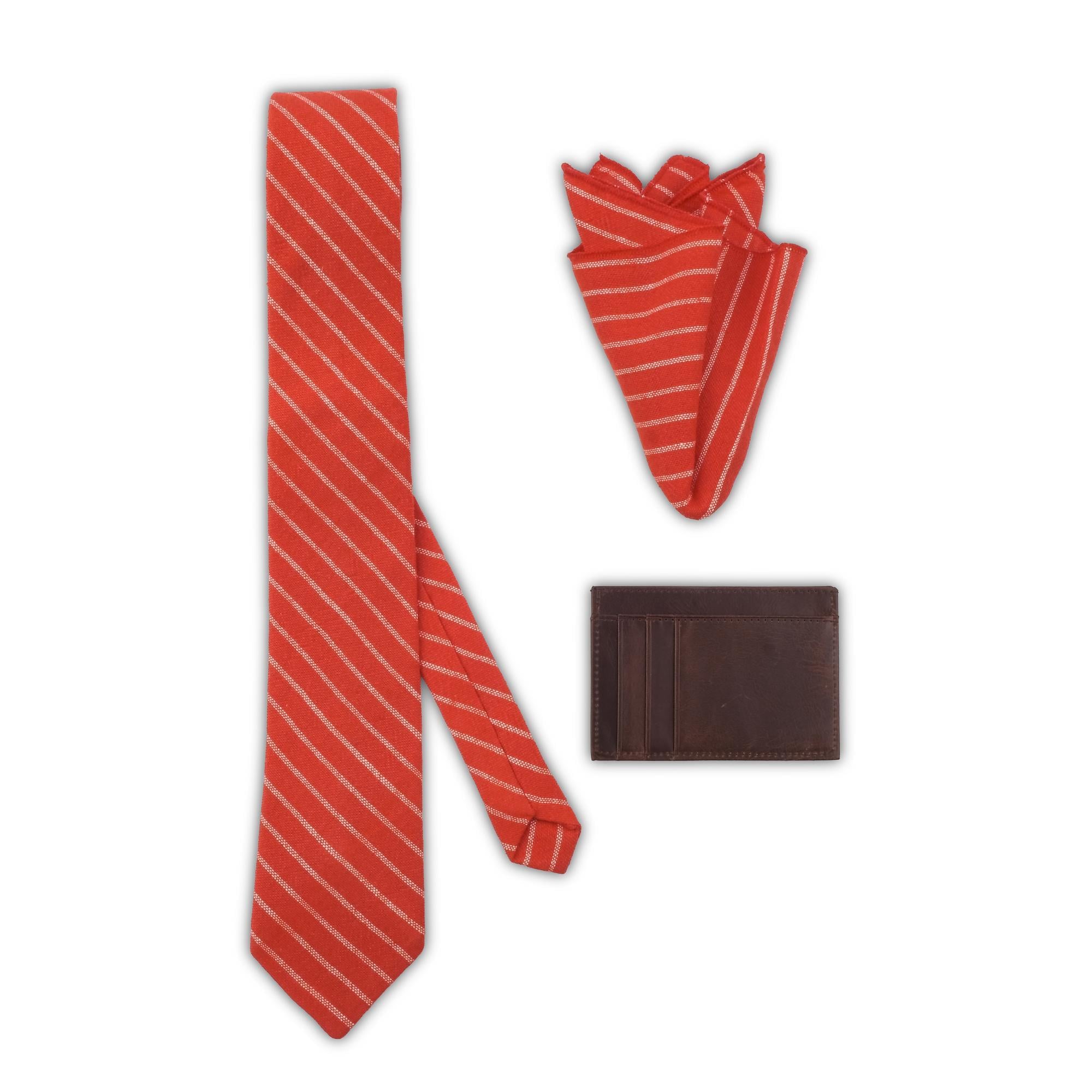 AKYAKA KRAVAT TAKIMI (KRAVAT, MENDİL VE KARTLIK)