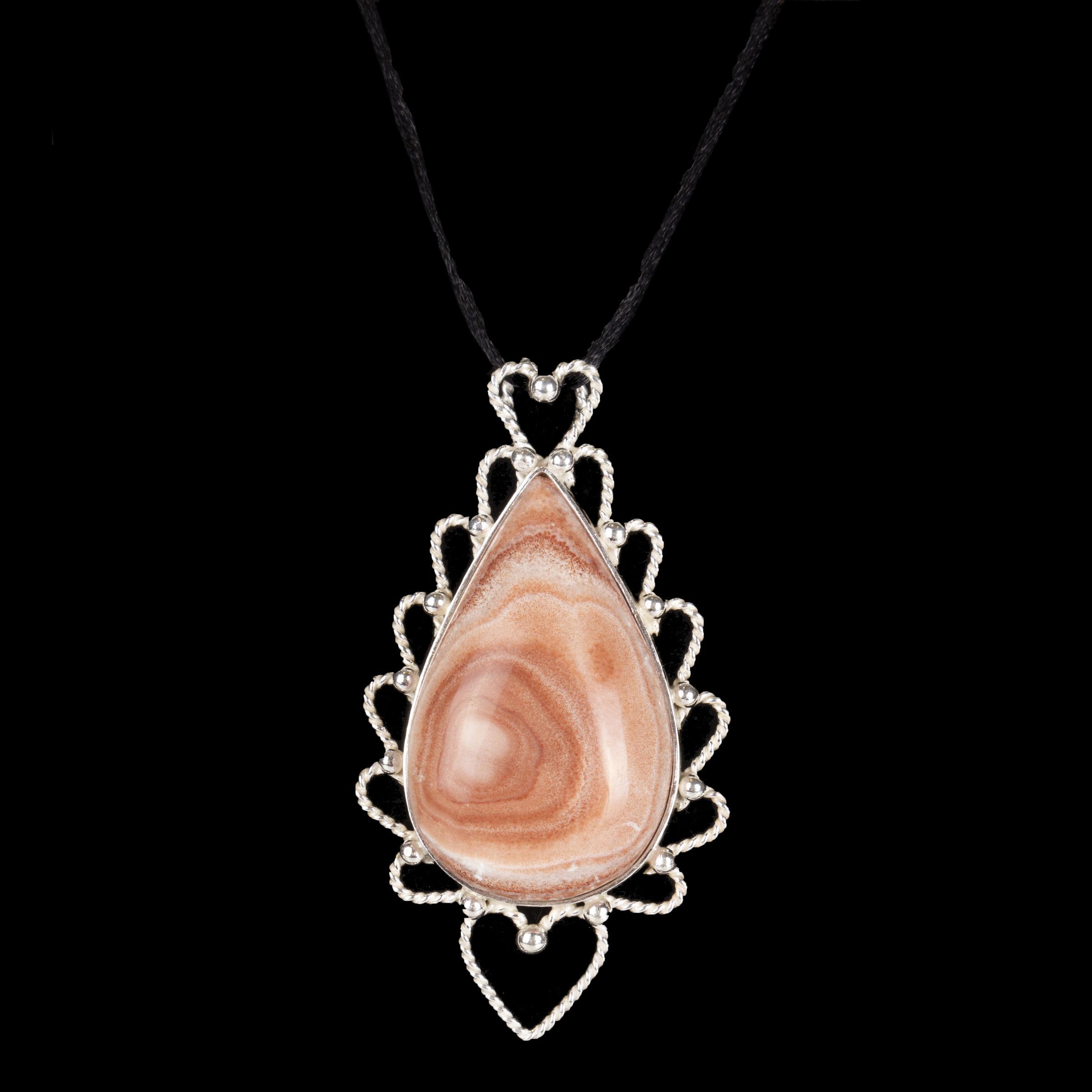 ARAGONİT TAŞLI GÜMÜŞ KOLYE UCU