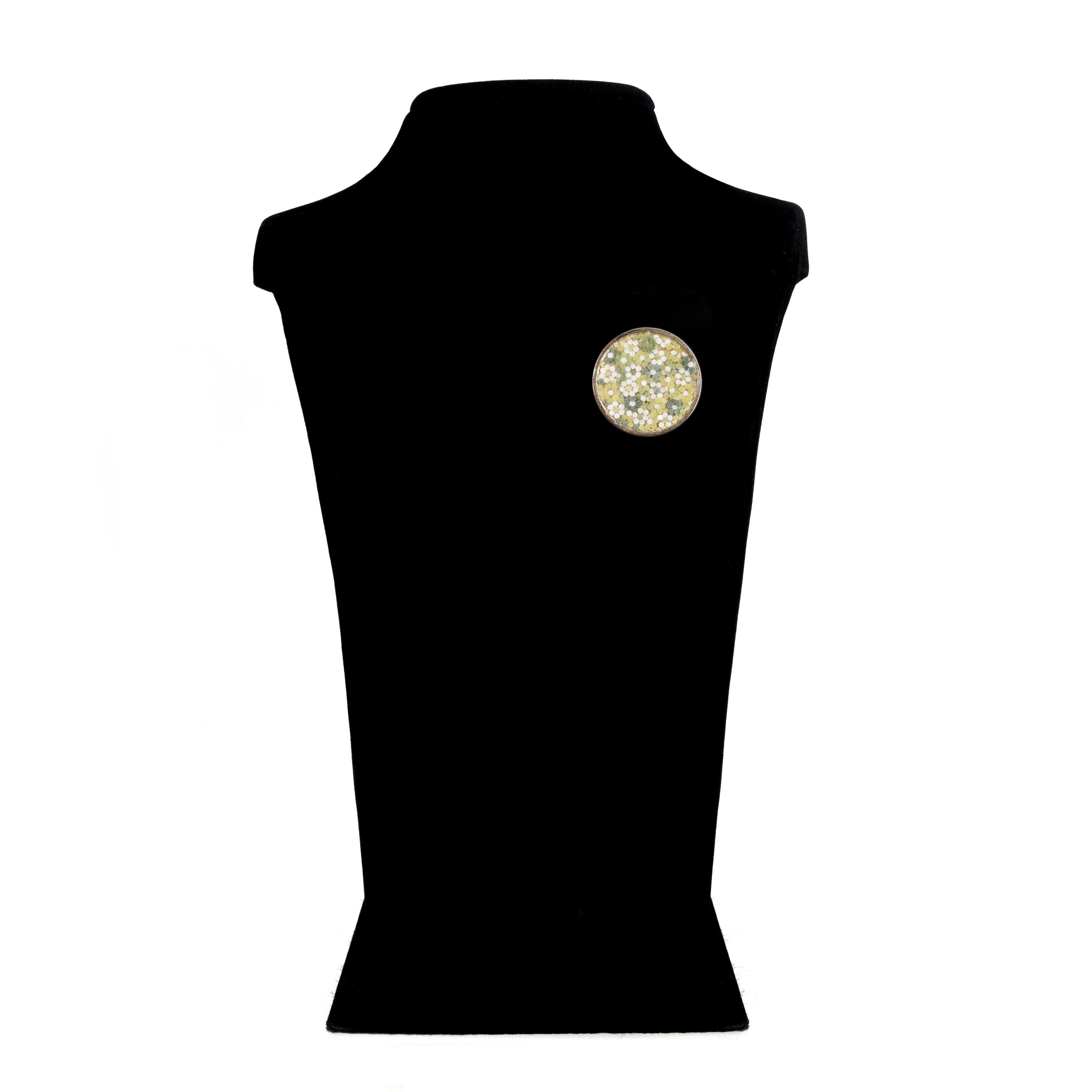 ÇİÇEK BAHÇESİ YAKA İĞNESİ