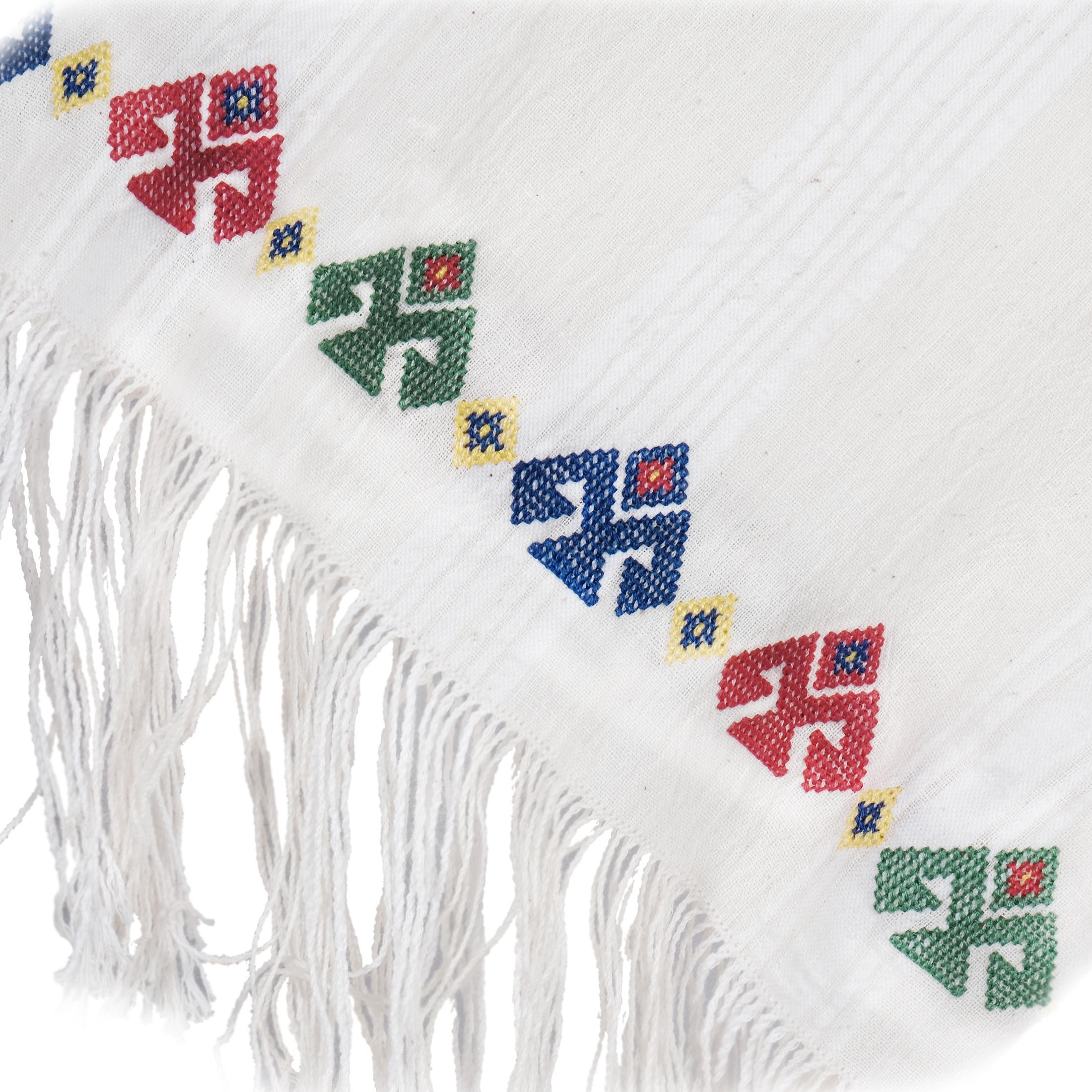 ELİ BELİNDE PEŞKİR