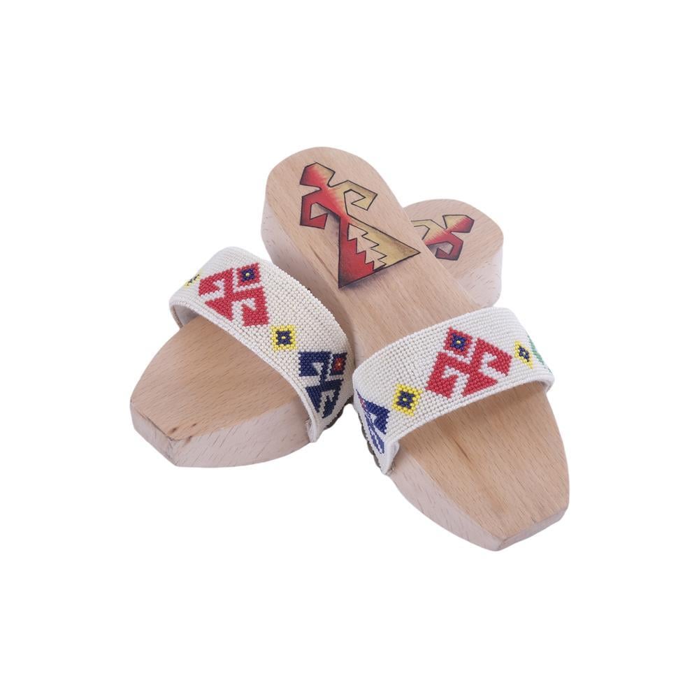 ELİ BELİNDE TAKUNYA