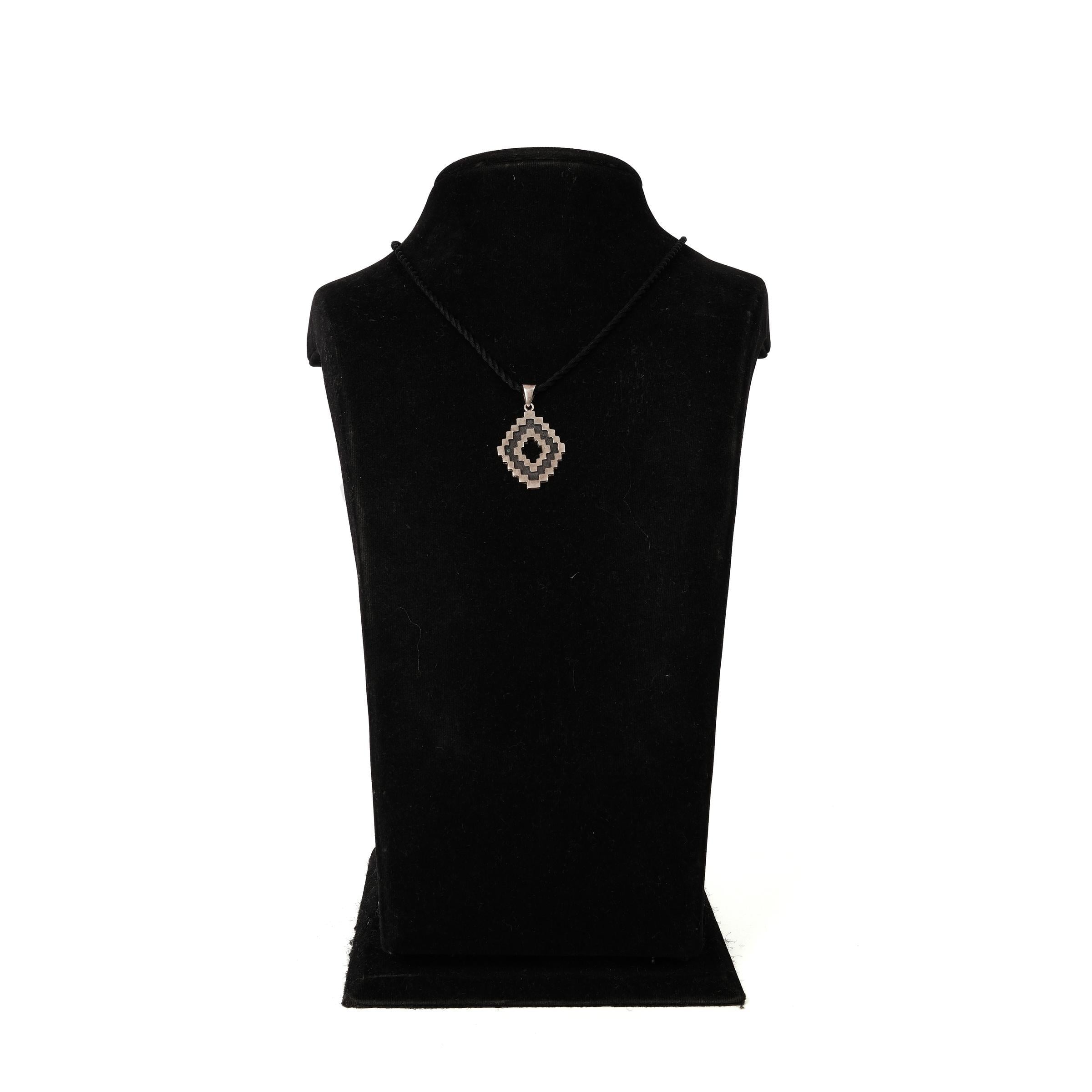 GÖZ MOTİFLİ KOLYE UCU (4,9 GR)
