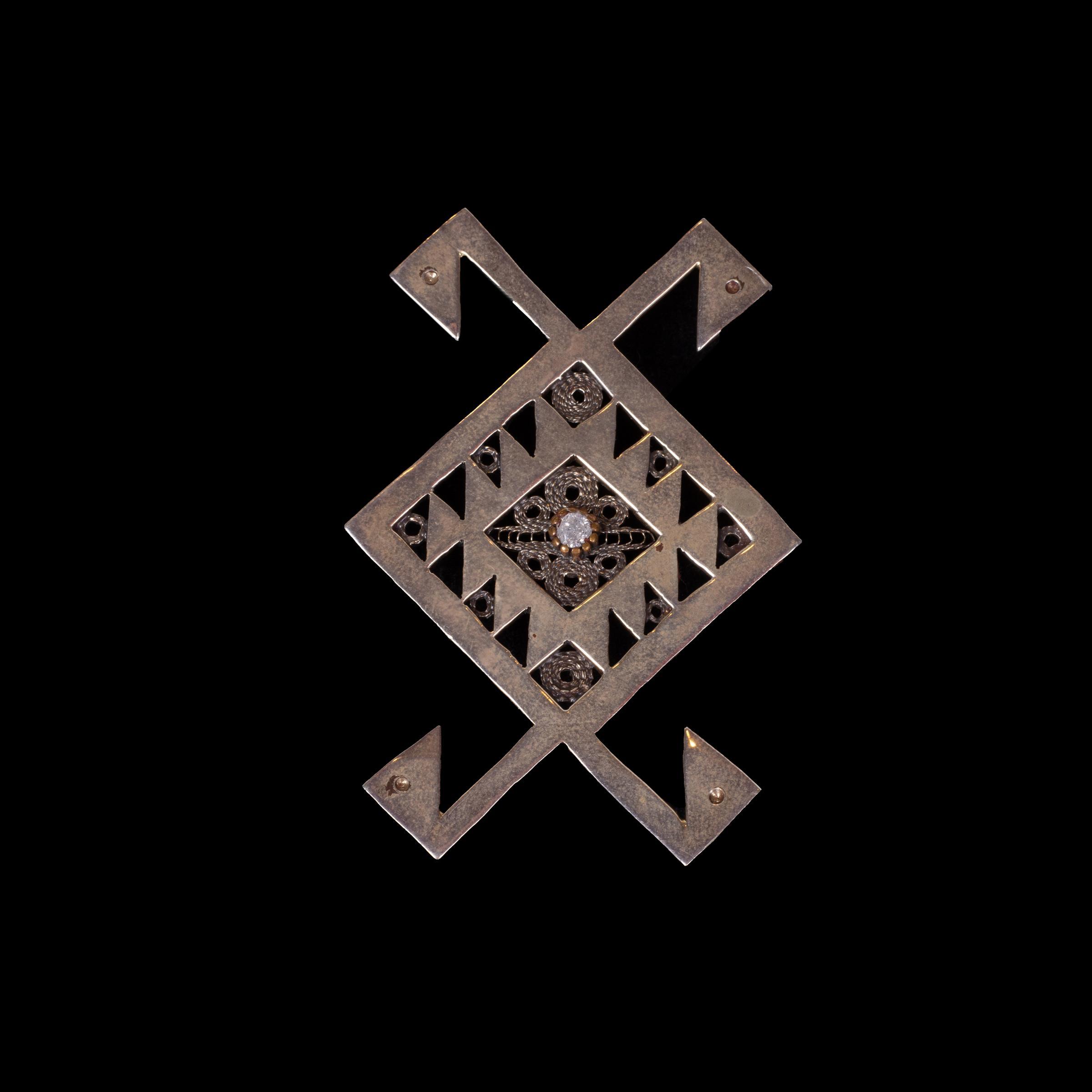 KOÇ BOYNUZU BROŞ (10,8 GR)