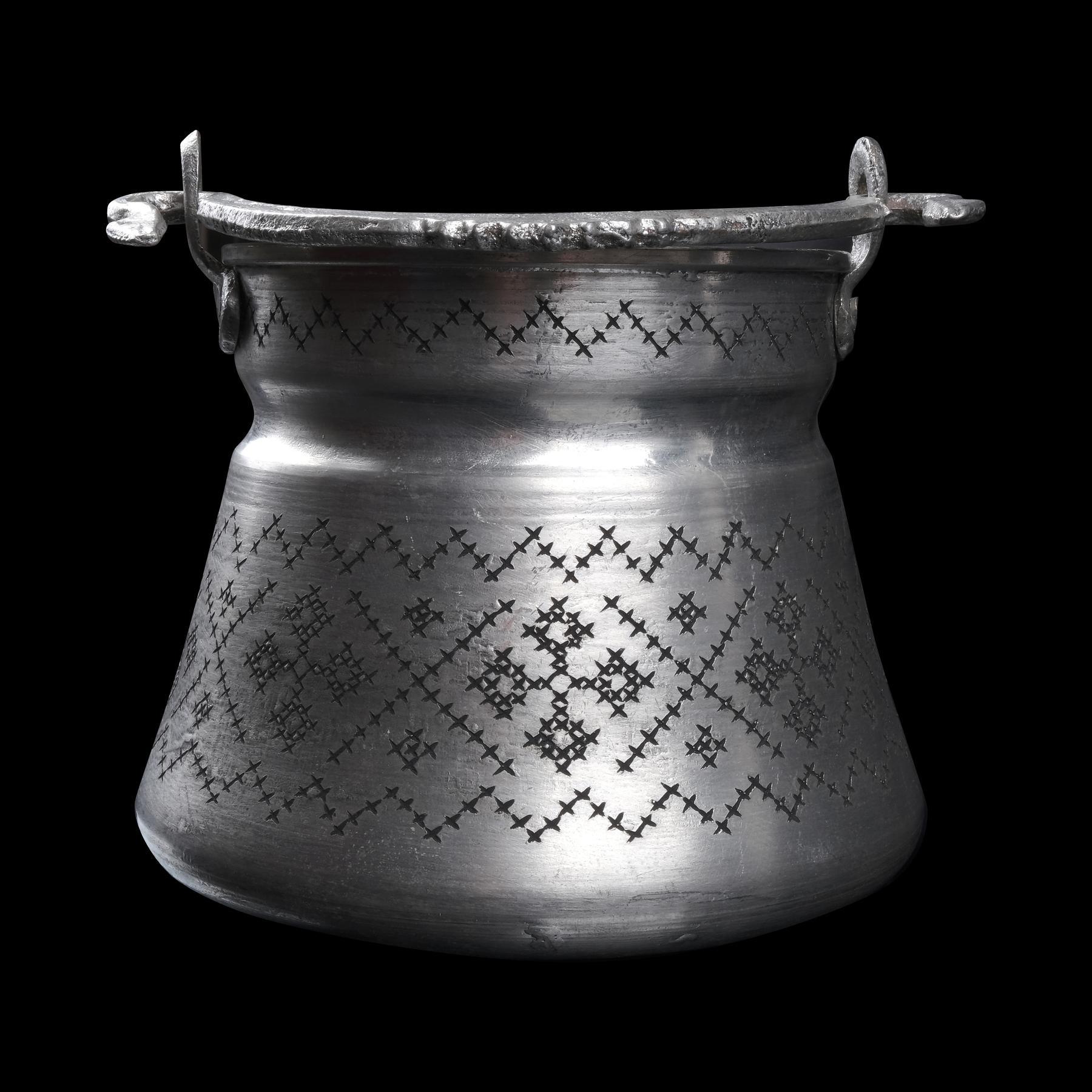 NAKIŞLI BAKRAÇ
